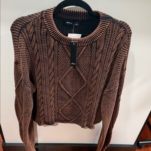 Elegant Cable Knit Sweater in Rich Brown